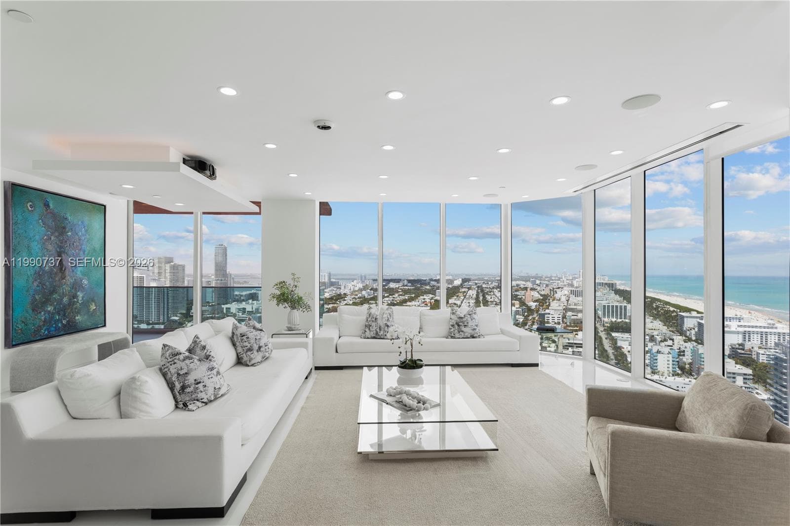 300 Pointe Dr 3405 photo 22
