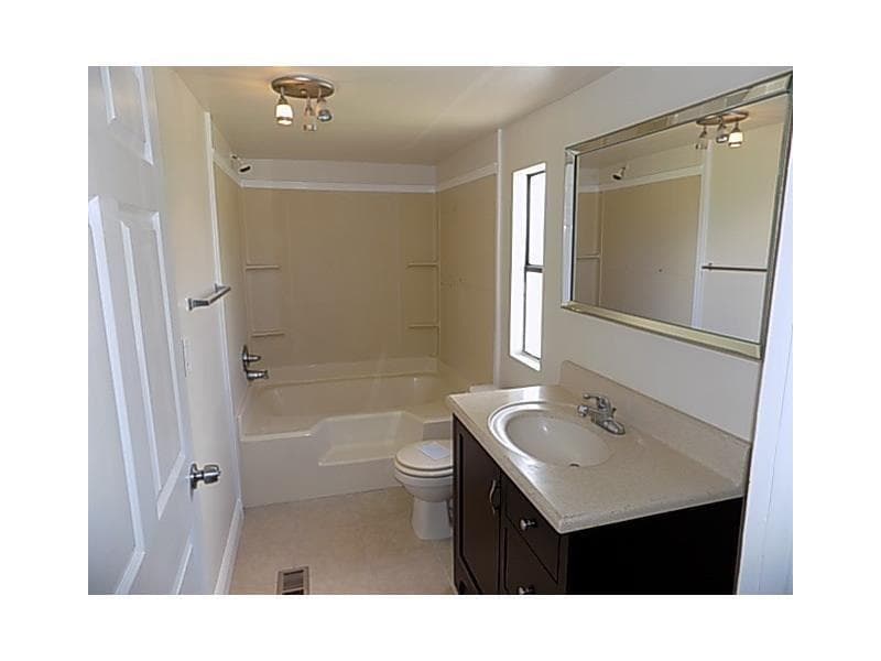 10480 S 228th Lane photo 20