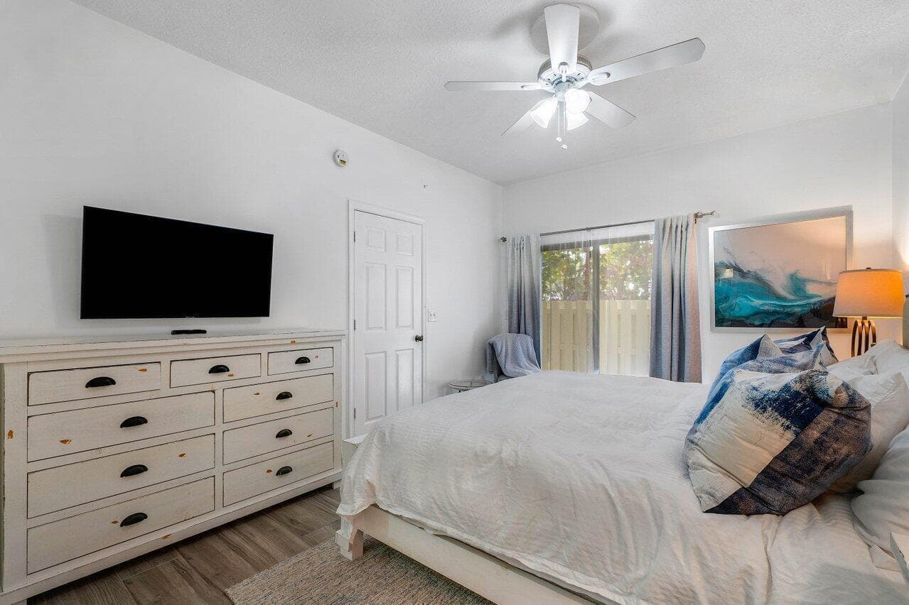 820 Bella Vista Court S 20 photo 17