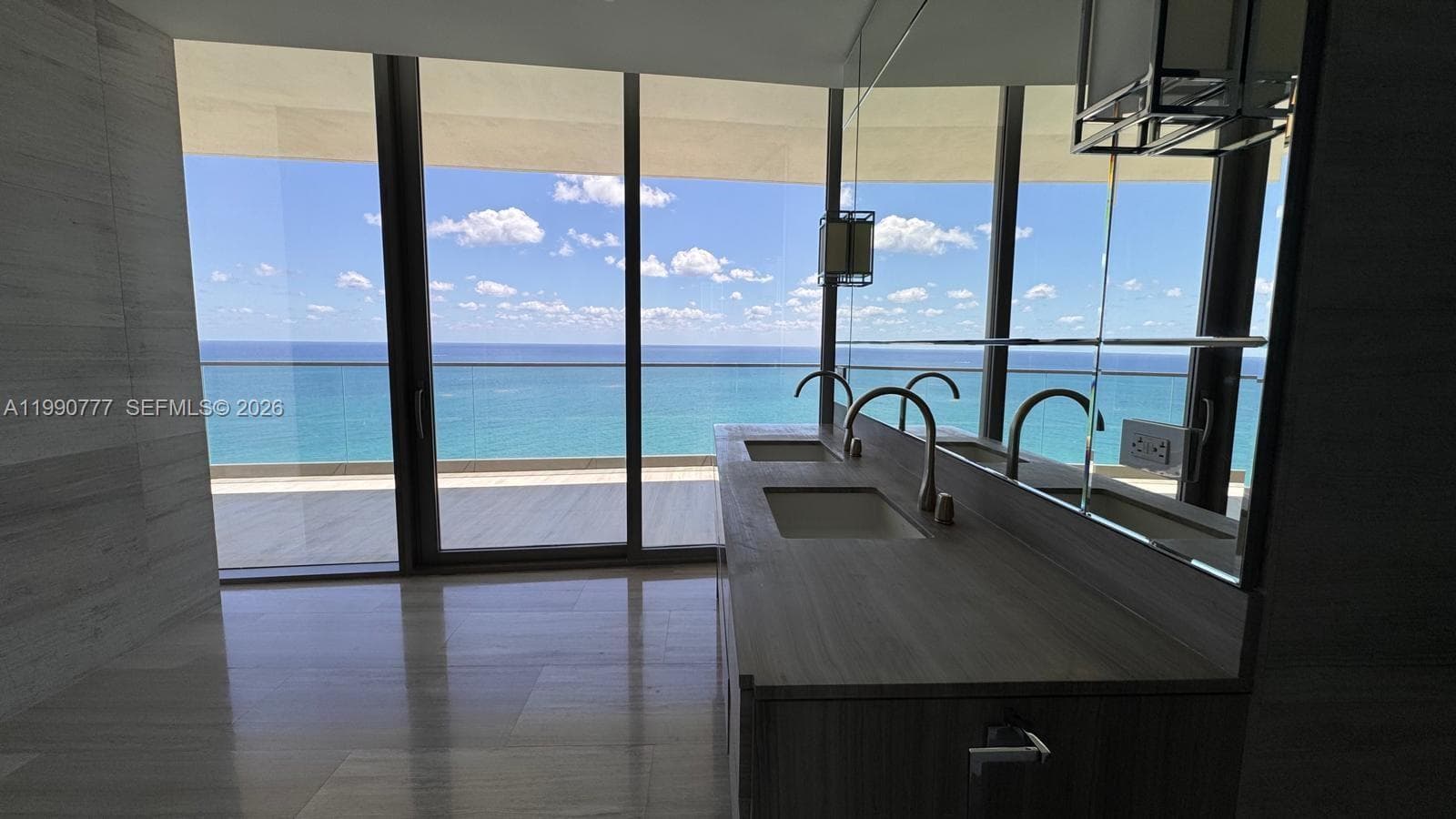 18975 Collins Ave 2500 photo 15