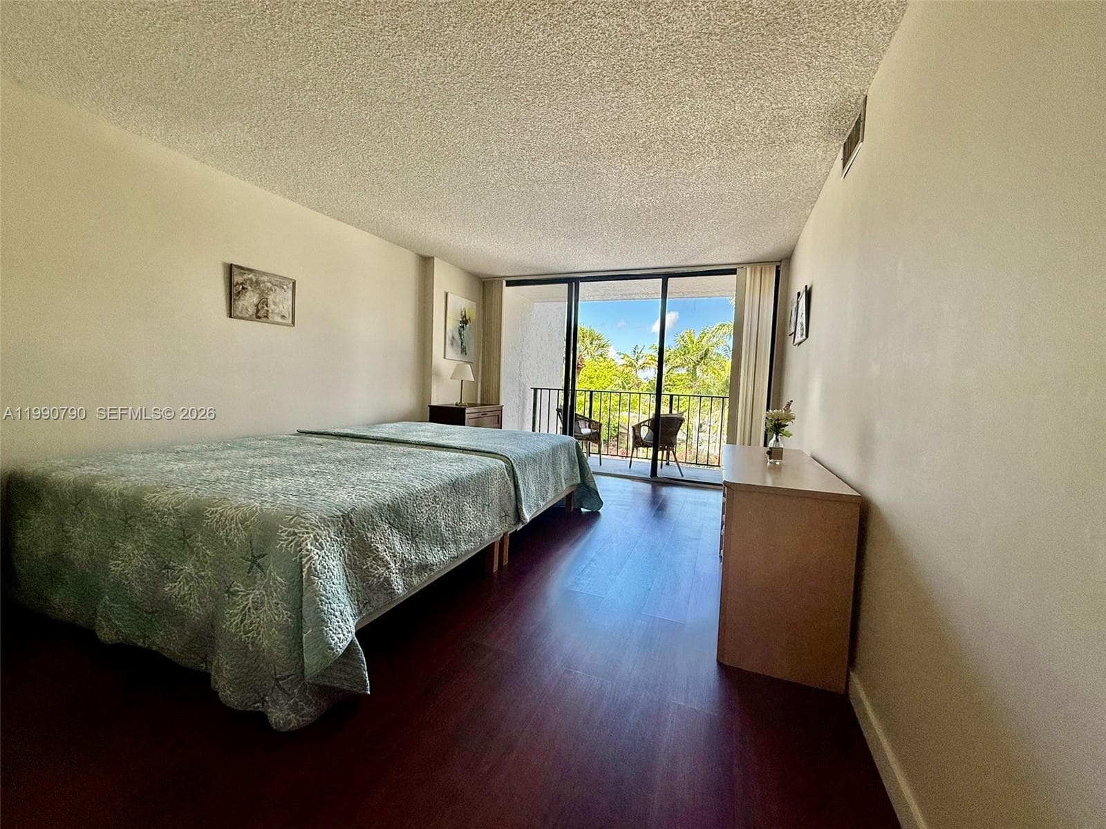 200 Leslie Dr 425 photo 12