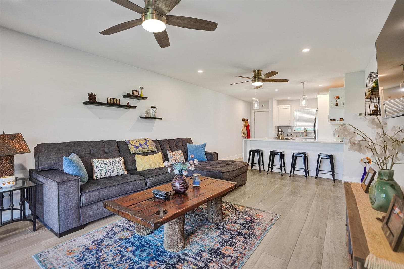 311 E Ocean Avenue 102 photo 21