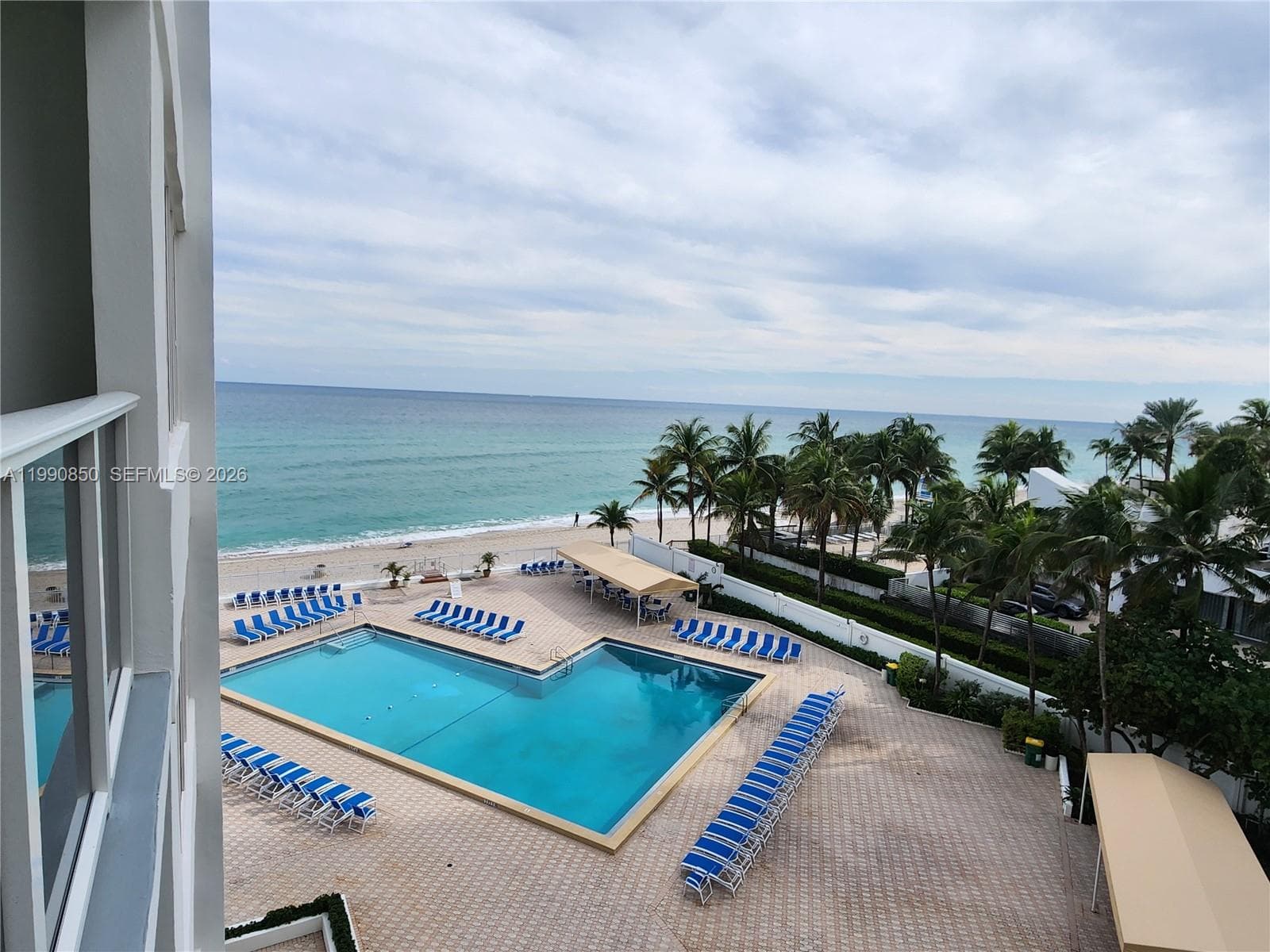 3505 S Ocean Dr 515 photo 1