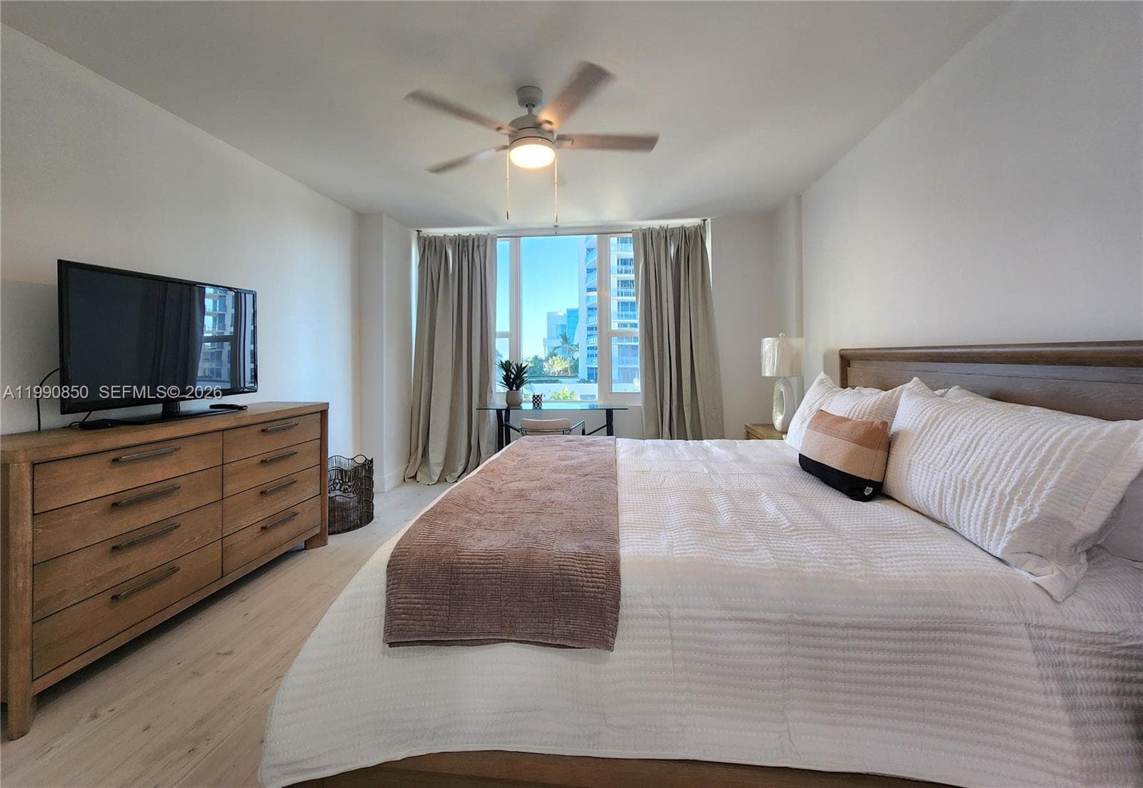 3505 S Ocean Dr 515 photo 11