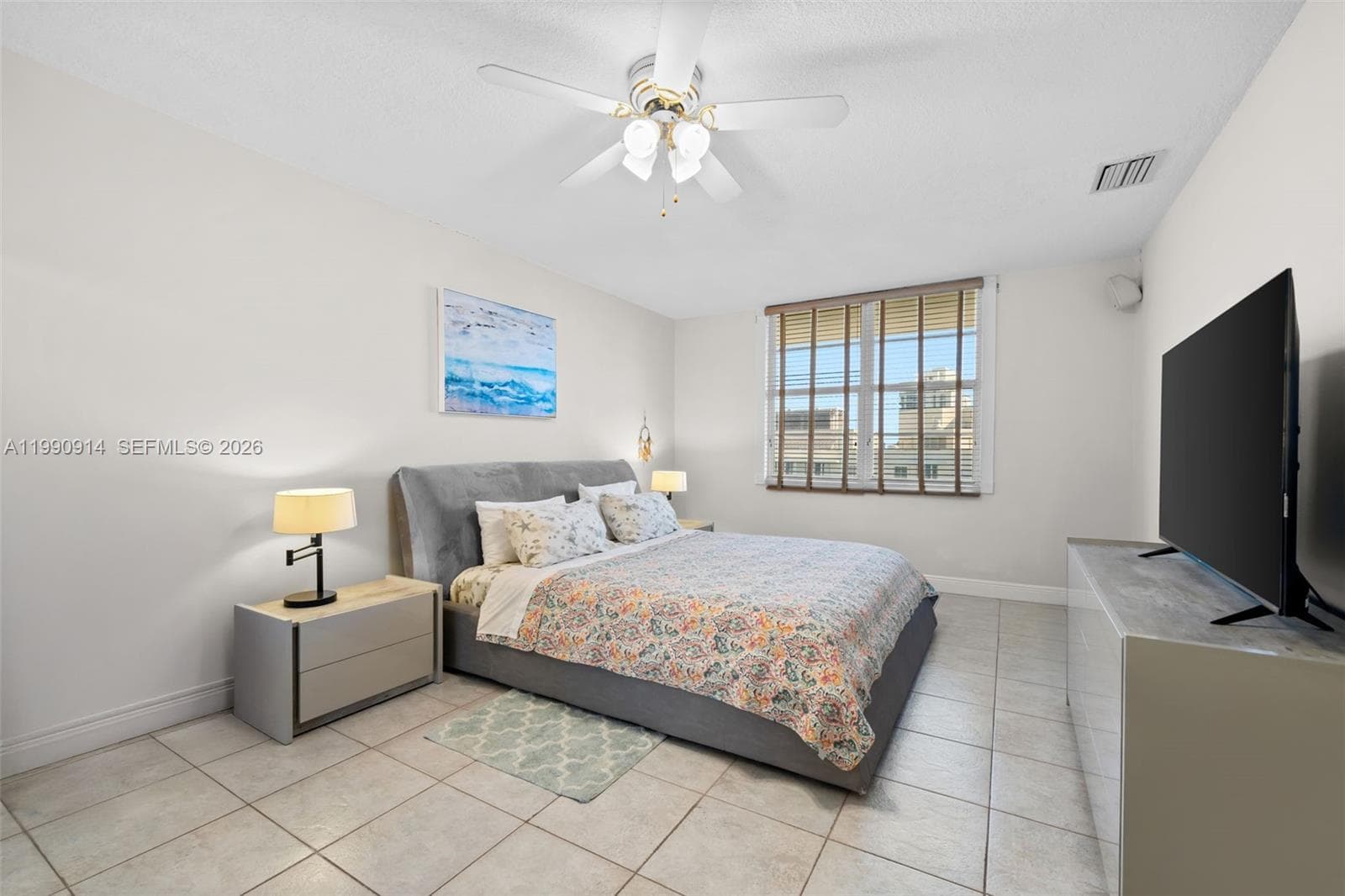 3725 S Ocean Dr PH18 photo 15