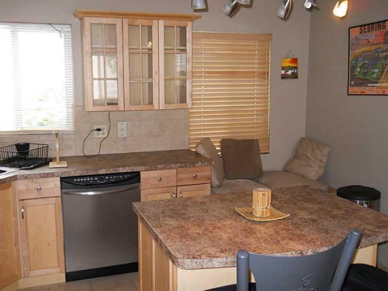 520 SW 15th Street 101 photo 1