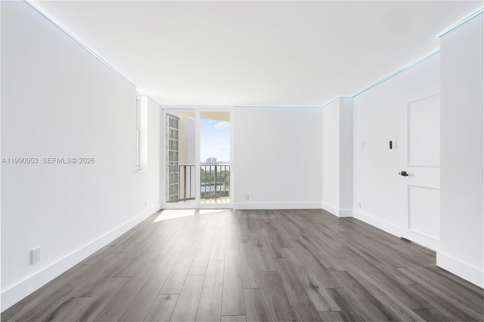 5420 N Ocean Dr 504 photo 14