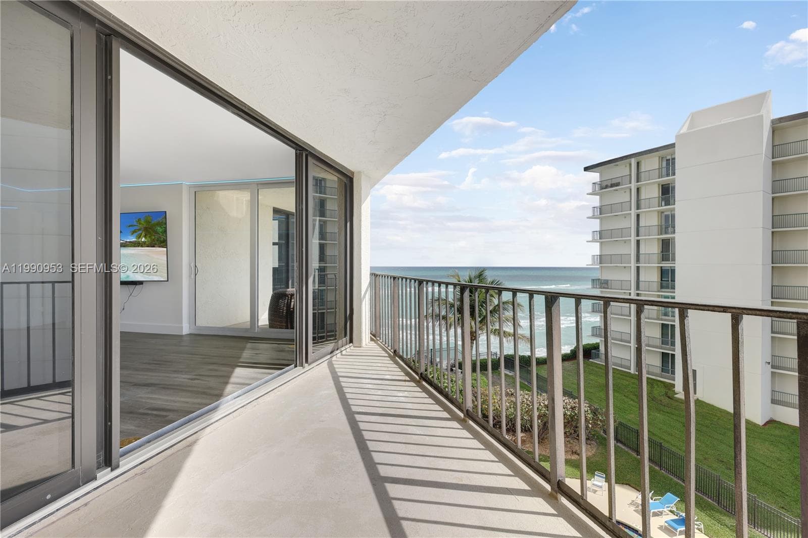 5420 N Ocean Dr 504 photo 25