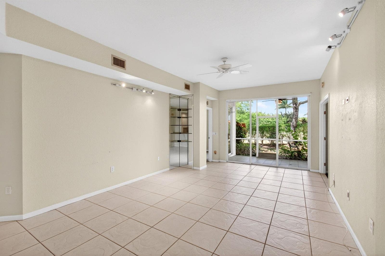 12468 Crystal Pointe Drive 102 photo 16