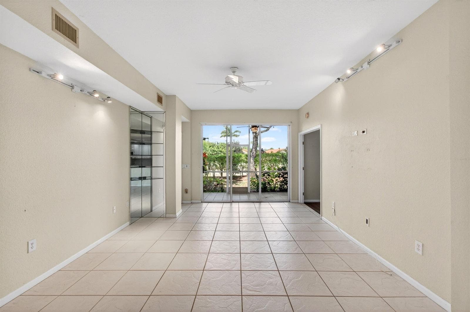 12468 Crystal Pointe Drive 102 photo 15
