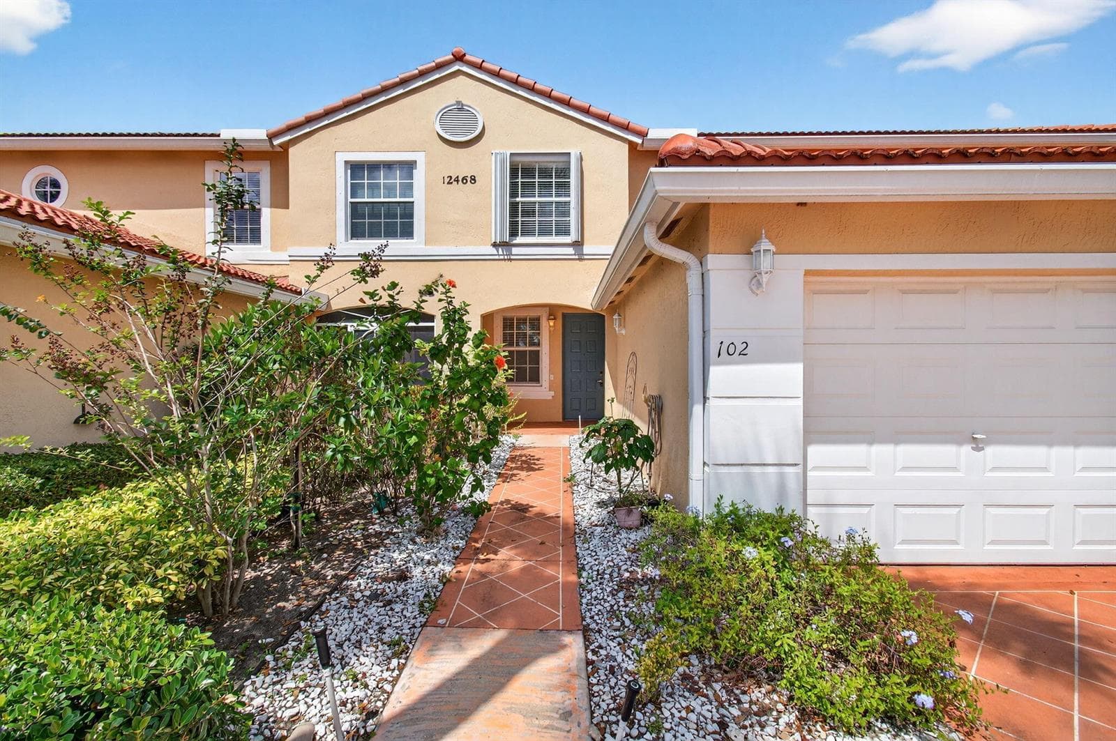 12468 Crystal Pointe Drive 102 photo 5