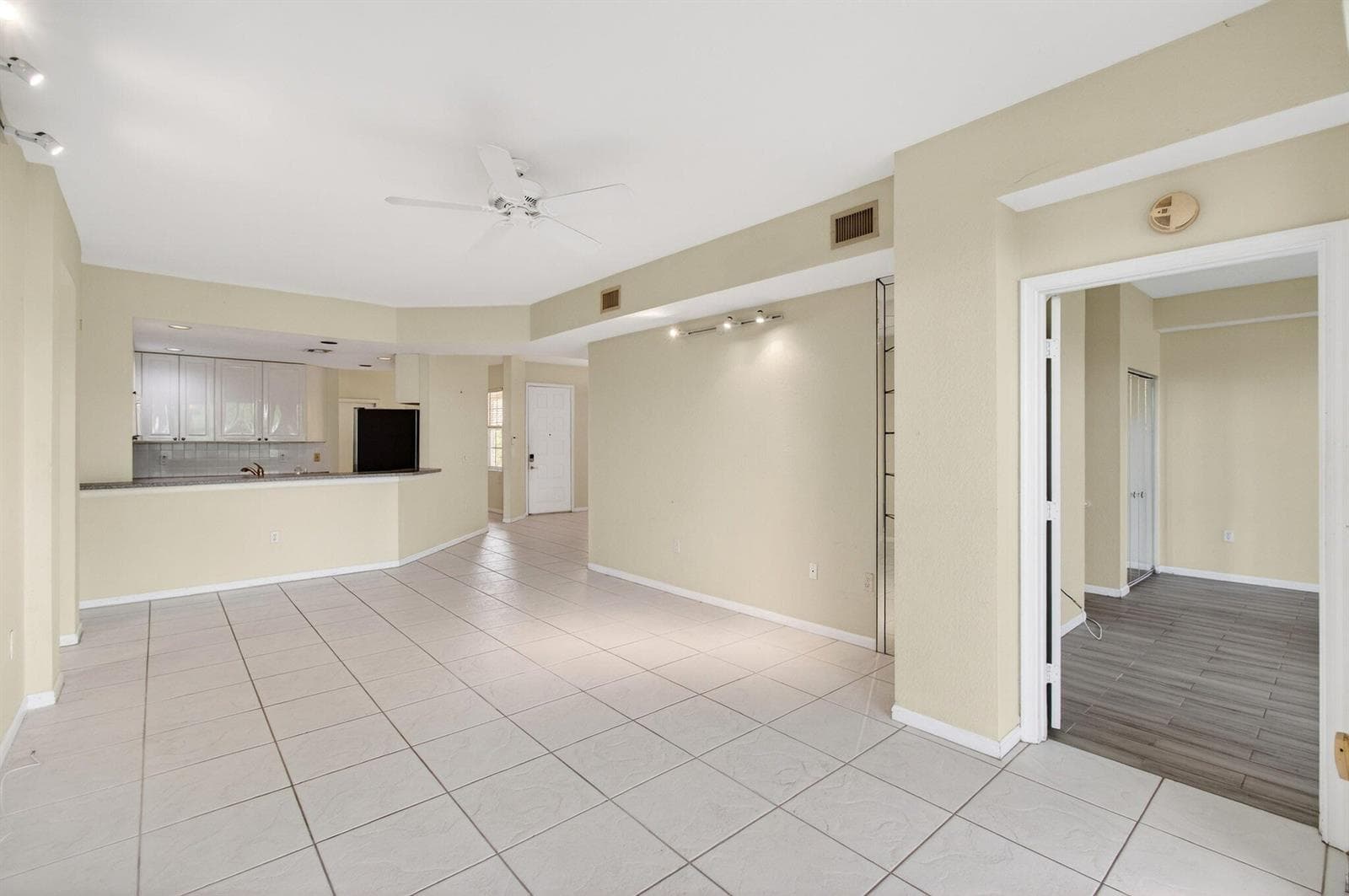12468 Crystal Pointe Drive 102 photo 19