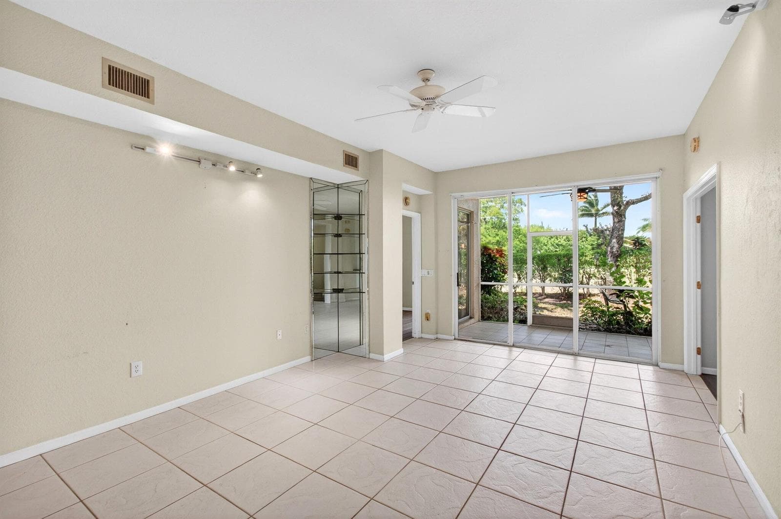 12468 Crystal Pointe Drive 102 photo 17