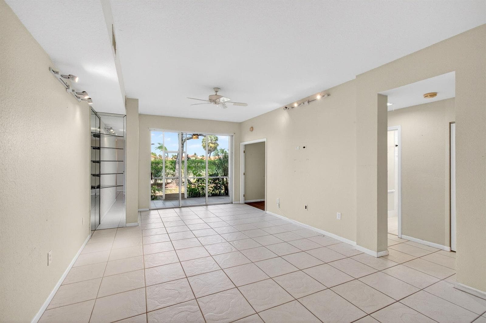 12468 Crystal Pointe Drive 102 photo 14
