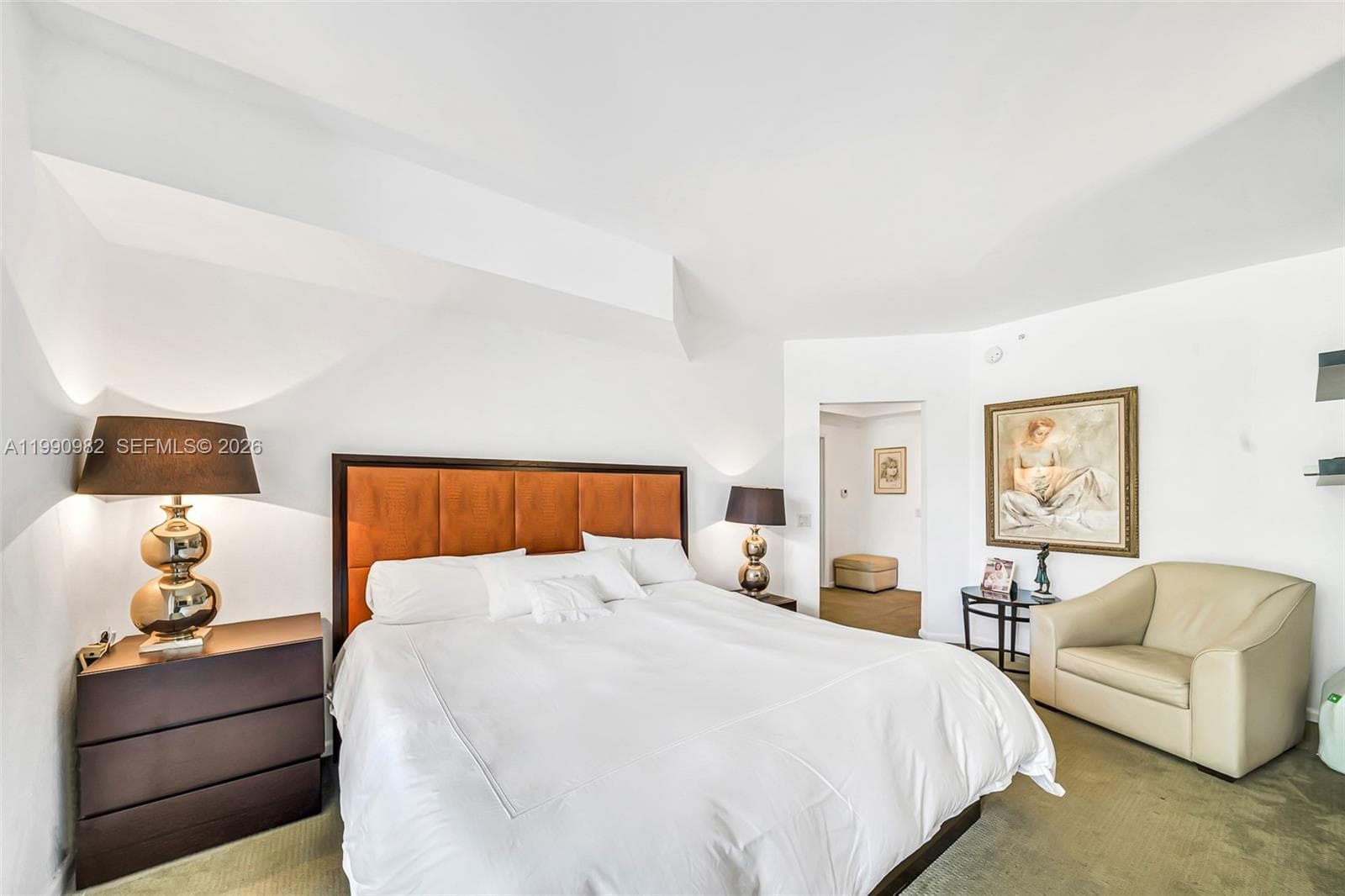 21050 Point Pl 401 photo 13