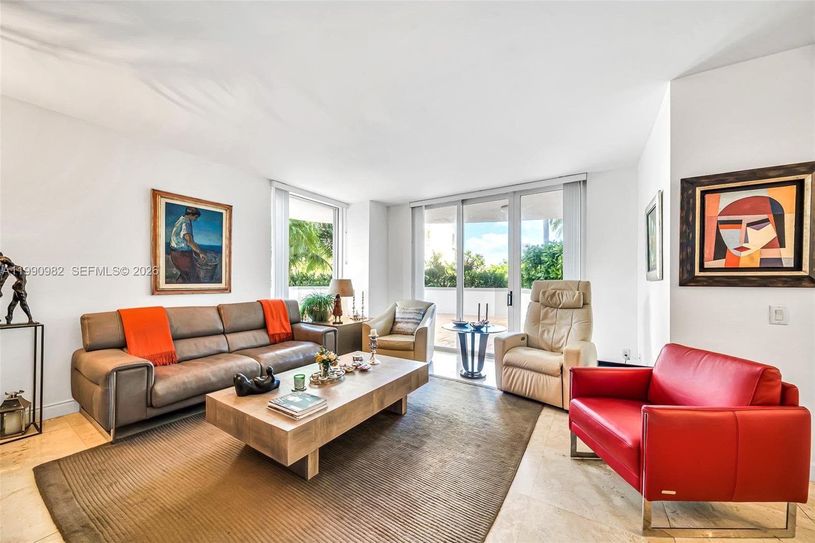 21050 Point Pl 401 photo 5