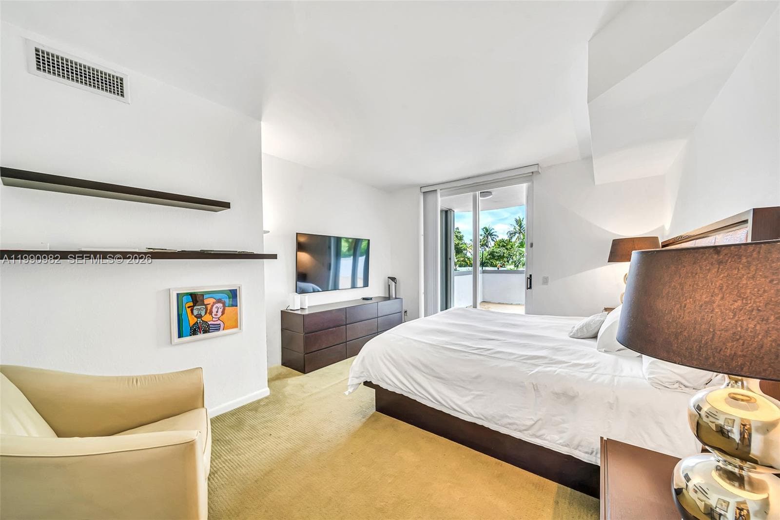 21050 Point Pl 401 photo 14