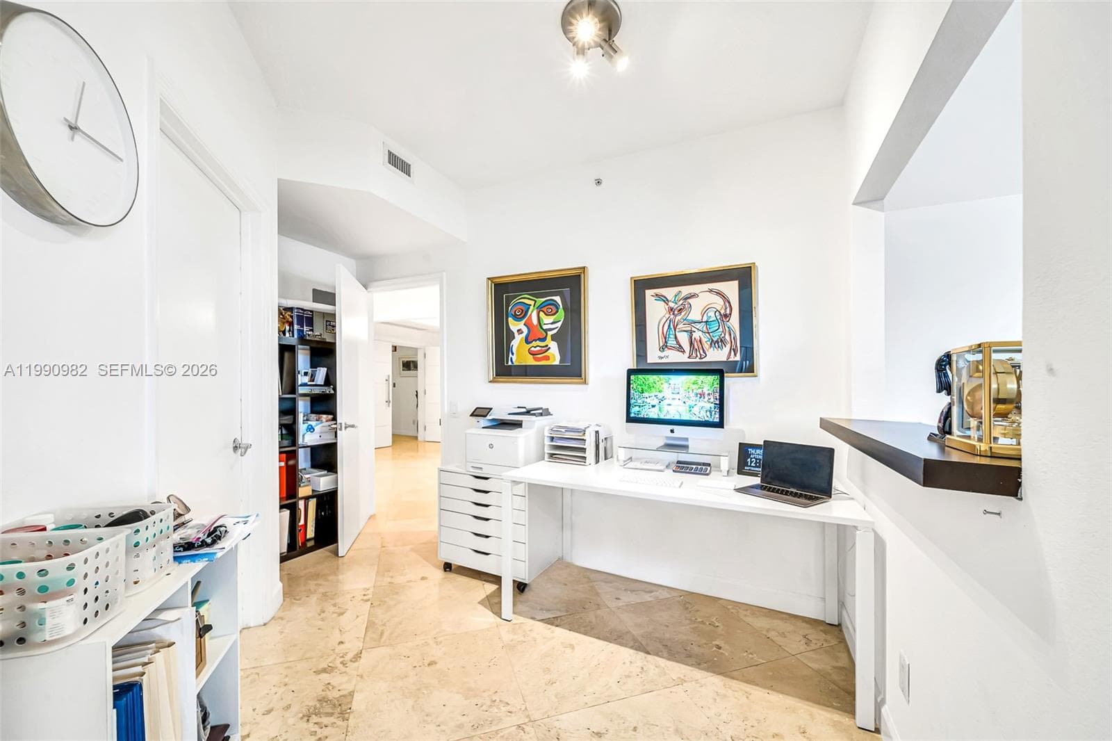 21050 Point Pl 401 photo 18