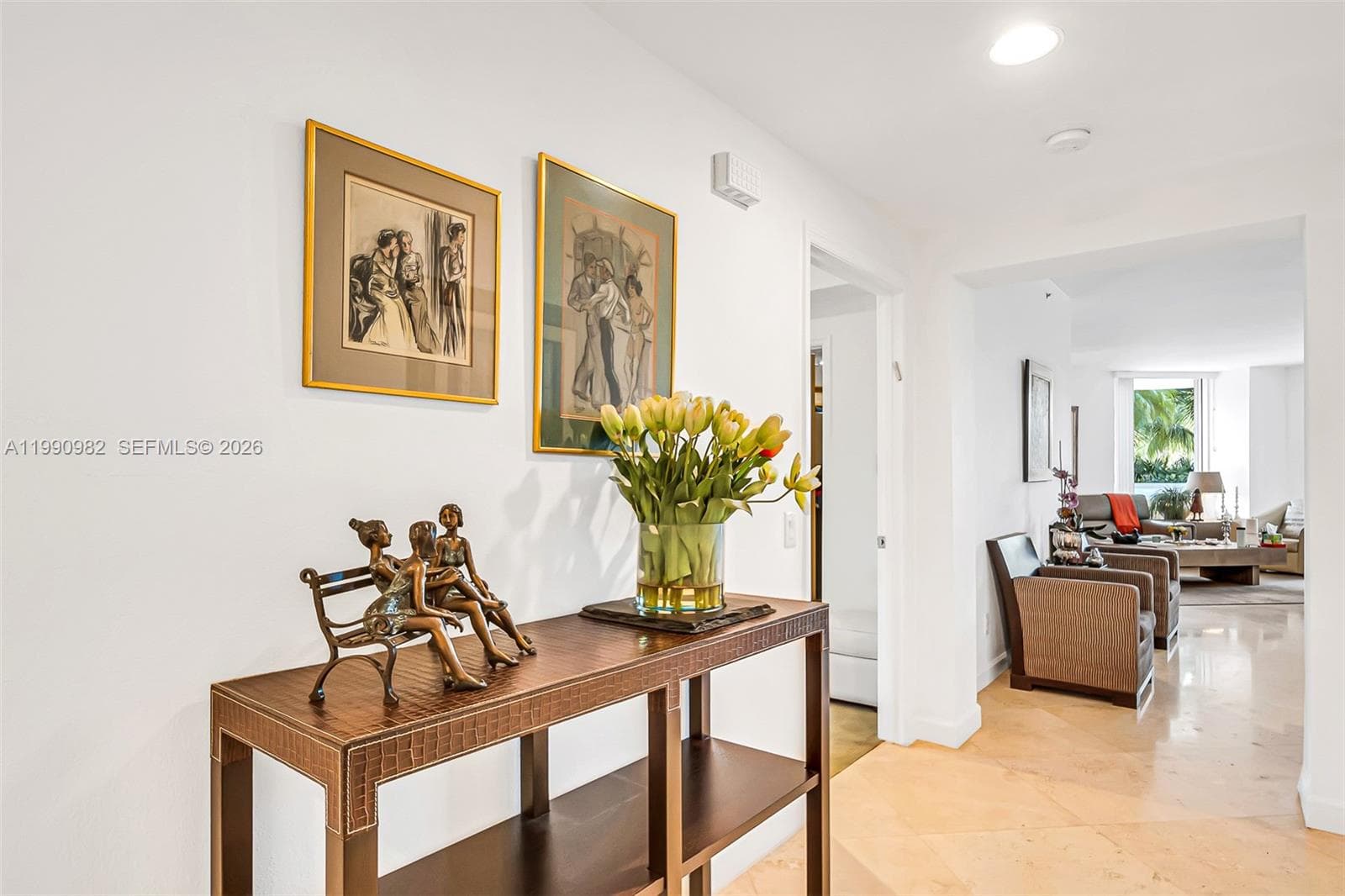 21050 Point Pl 401 photo 8