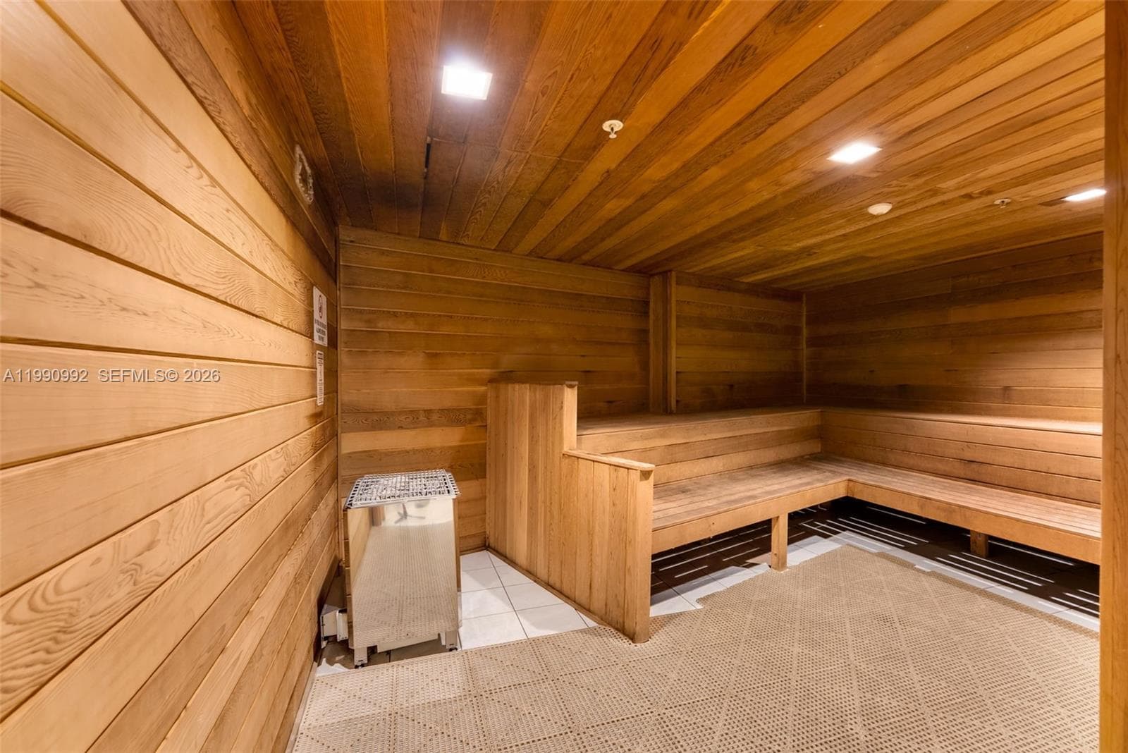 2500 PARKVIEW DR 1418 photo 25