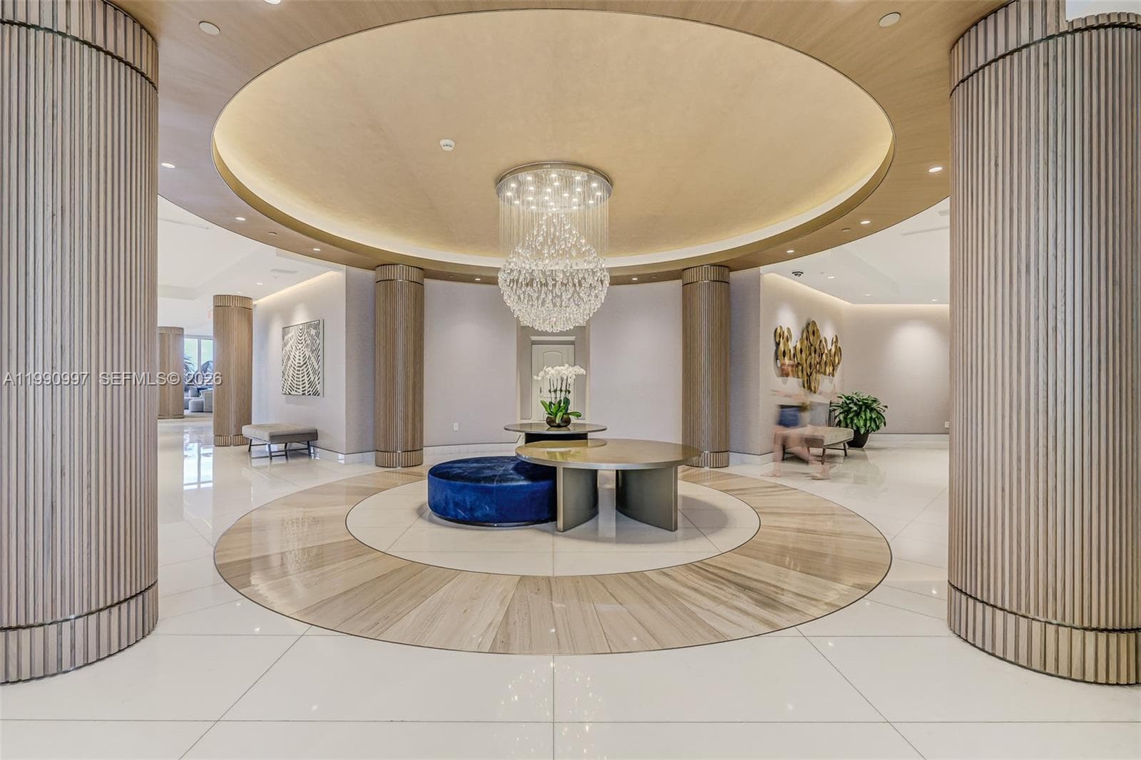 888 Brickell Key Dr 807 photo 2