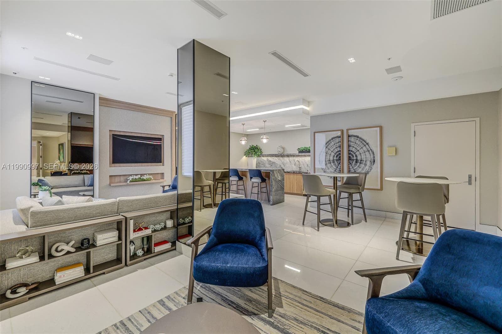 888 Brickell Key Dr 807 photo 6