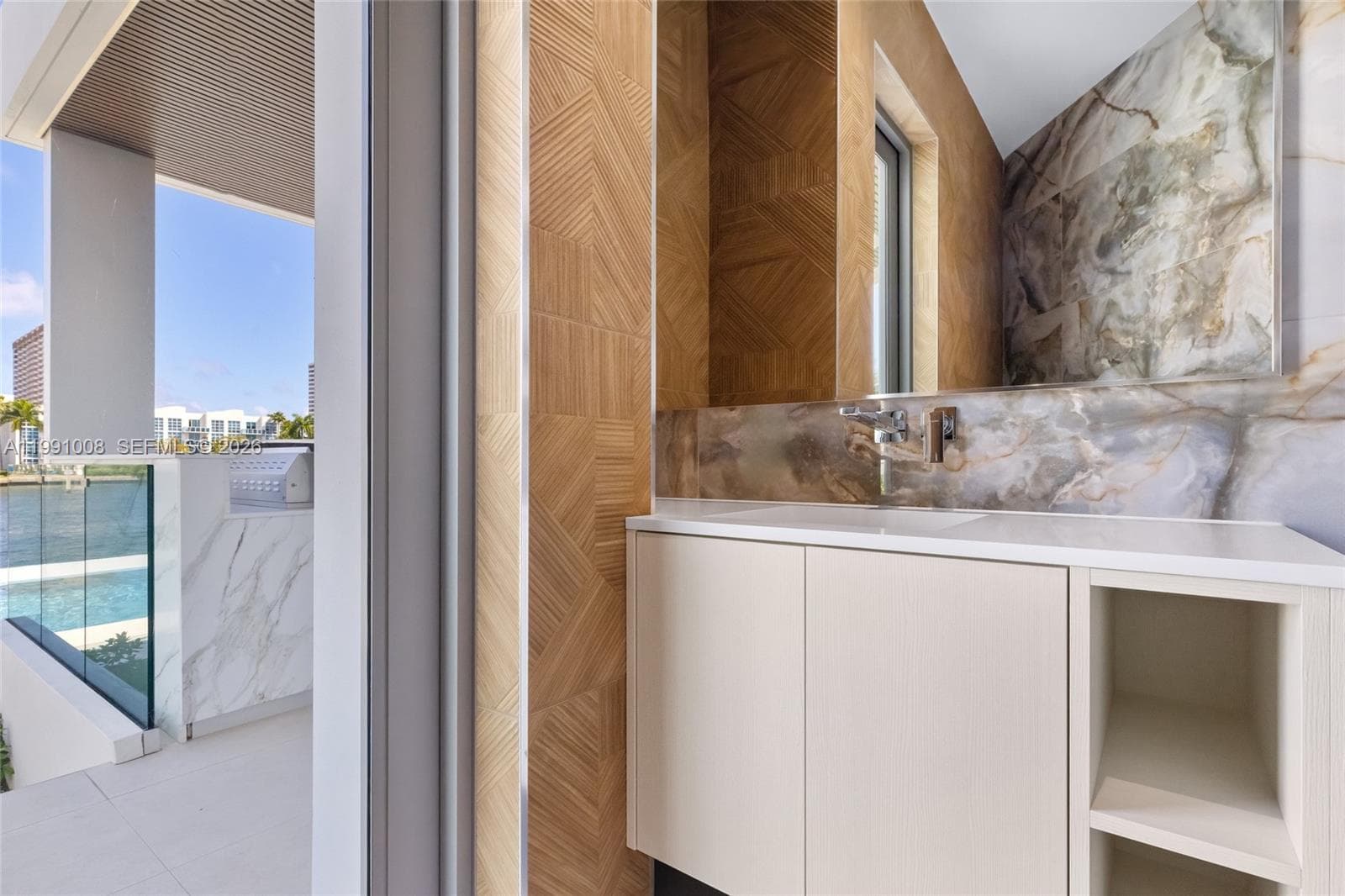 503 Palm Dr photo 13