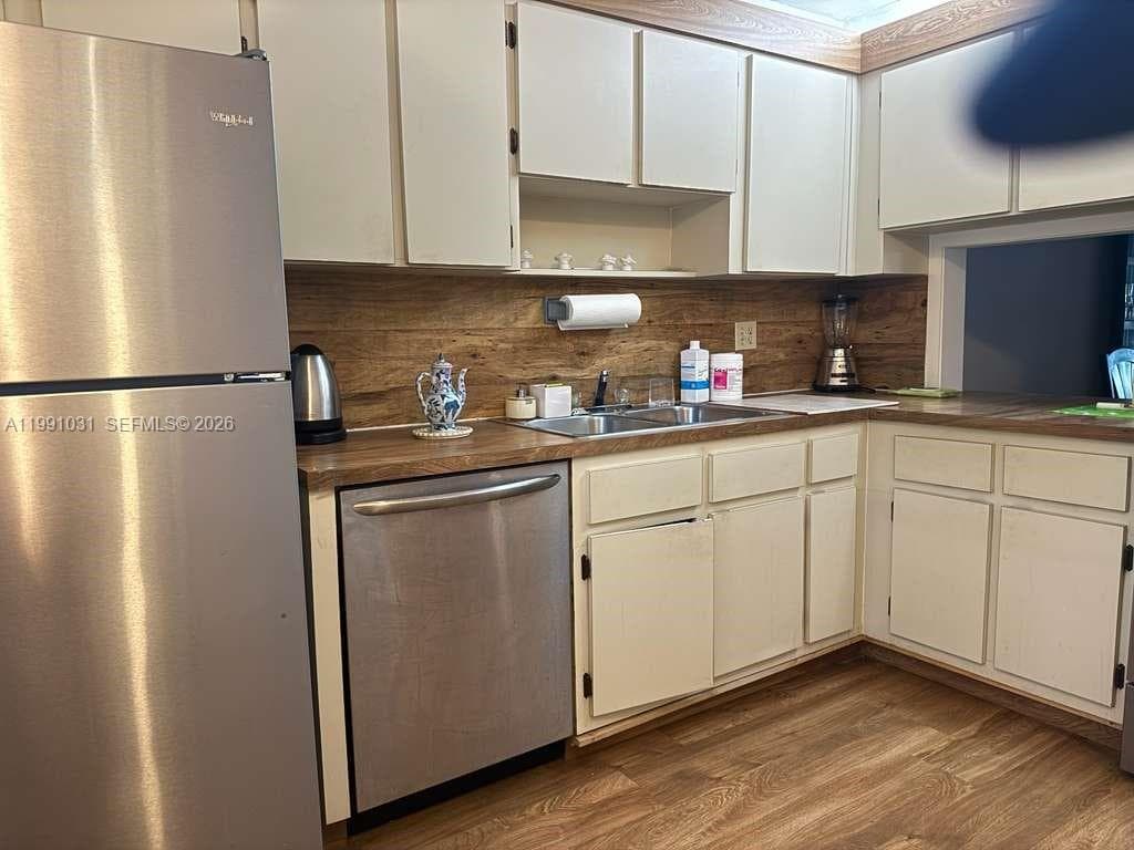 2 Briarwood Cir 212 photo 5