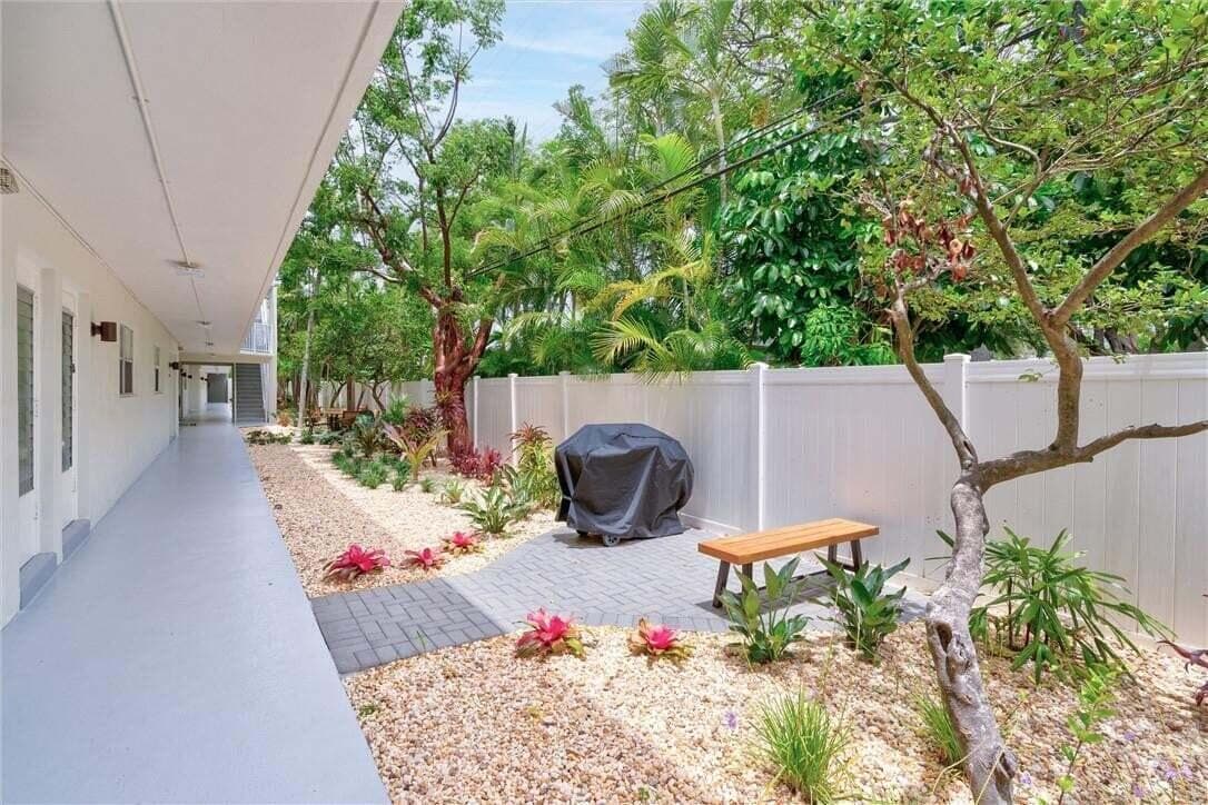 1439 S Ocean Boulevard 207 photo 14