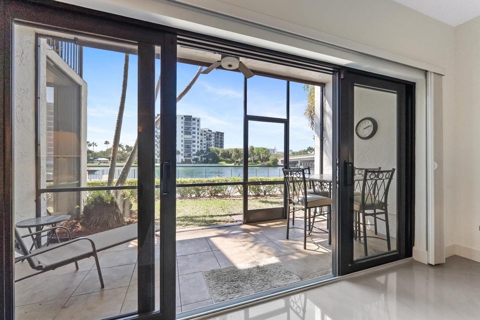 1301 N Riverside Drive 10 photo 13