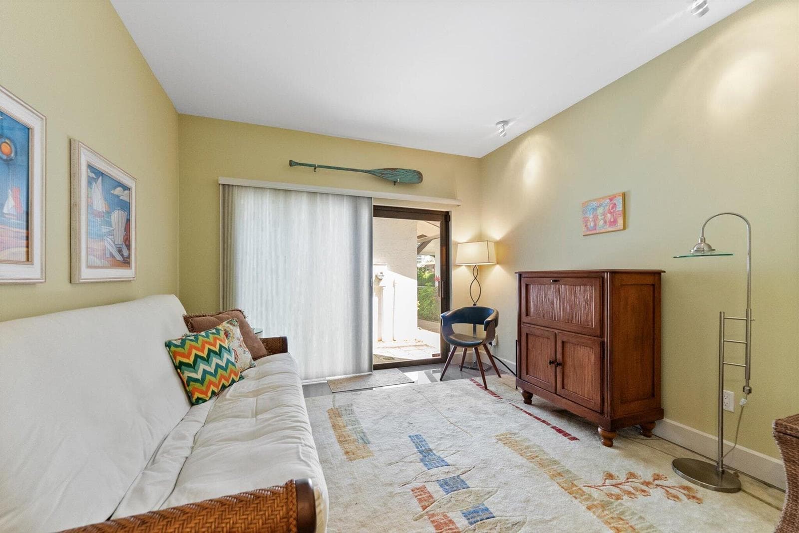 1301 N Riverside Drive 10 photo 16