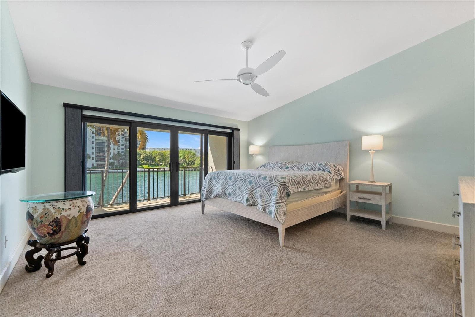 1301 N Riverside Drive 10 photo 20