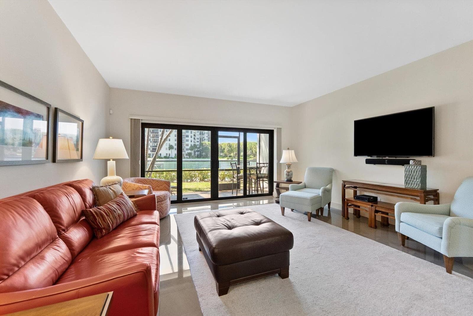 1301 N Riverside Drive 10 photo 14
