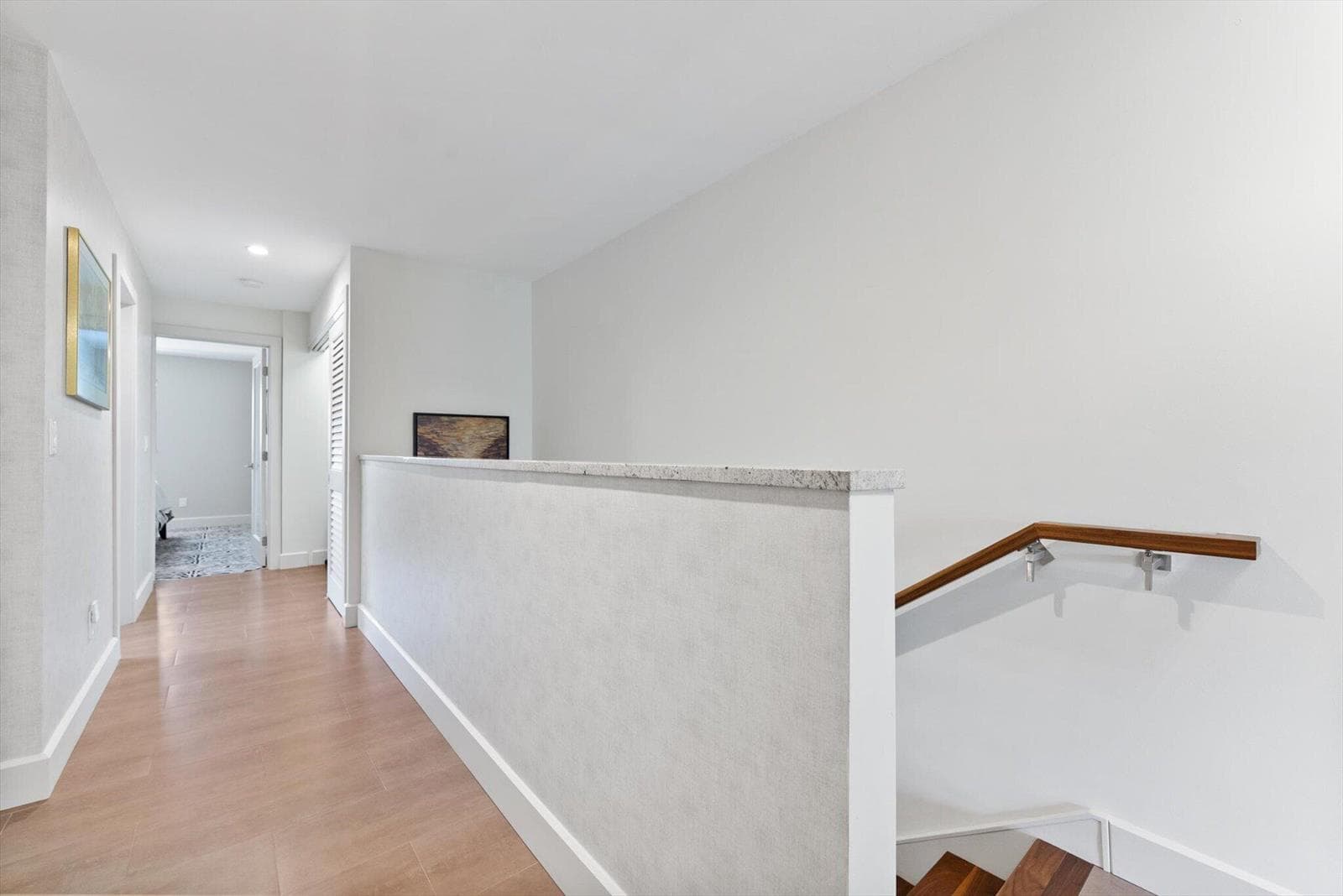 1301 N Riverside Drive 10 photo 19