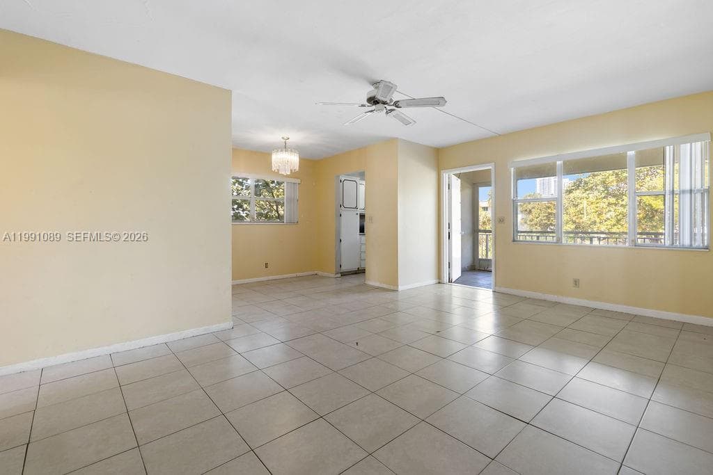 270 Layne Blvd 207 photo 5