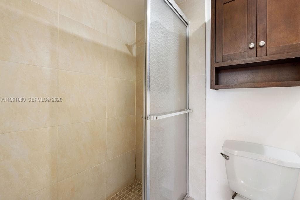 270 Layne Blvd 207 photo 14
