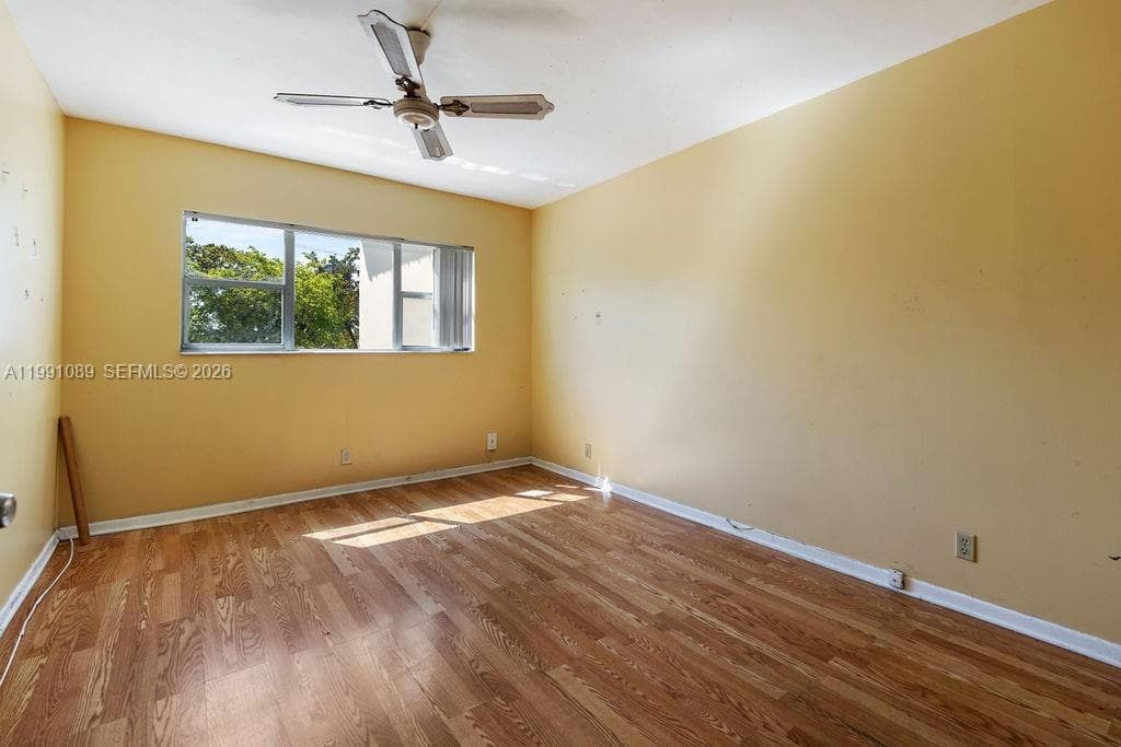 270 Layne Blvd 207 photo 11
