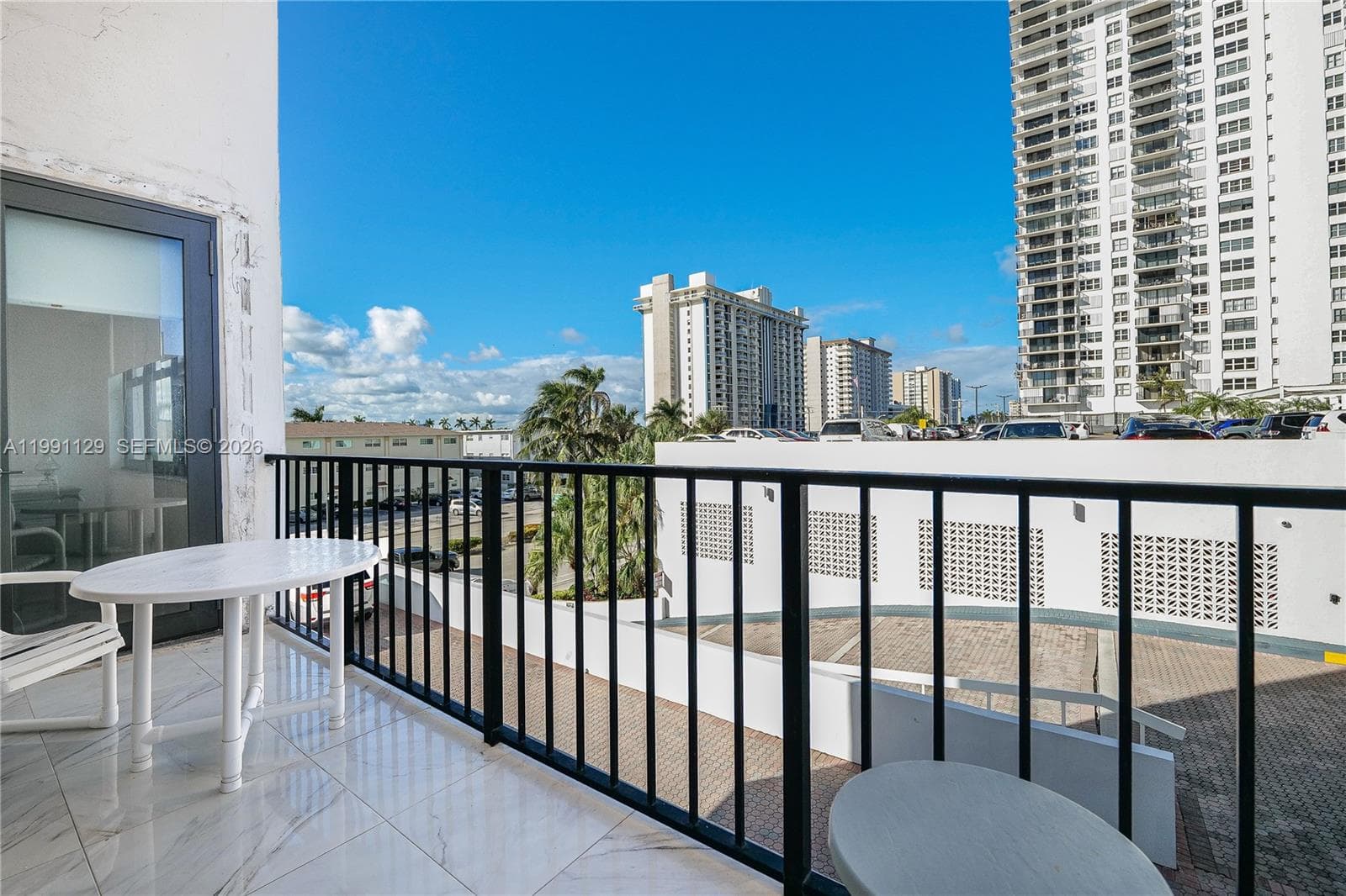 2401 S Ocean Dr 305 photo 6