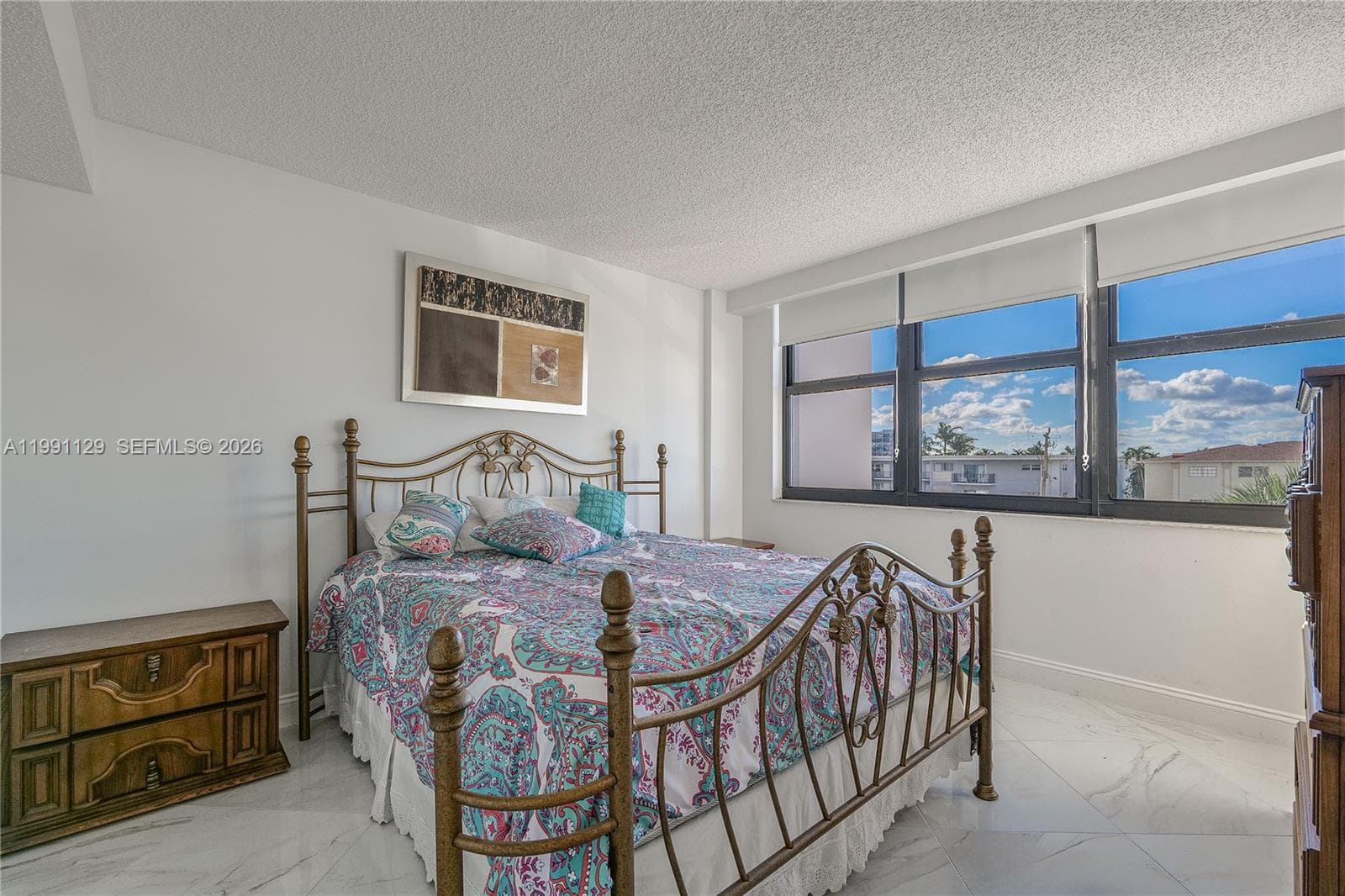 2401 S Ocean Dr 305 photo 19