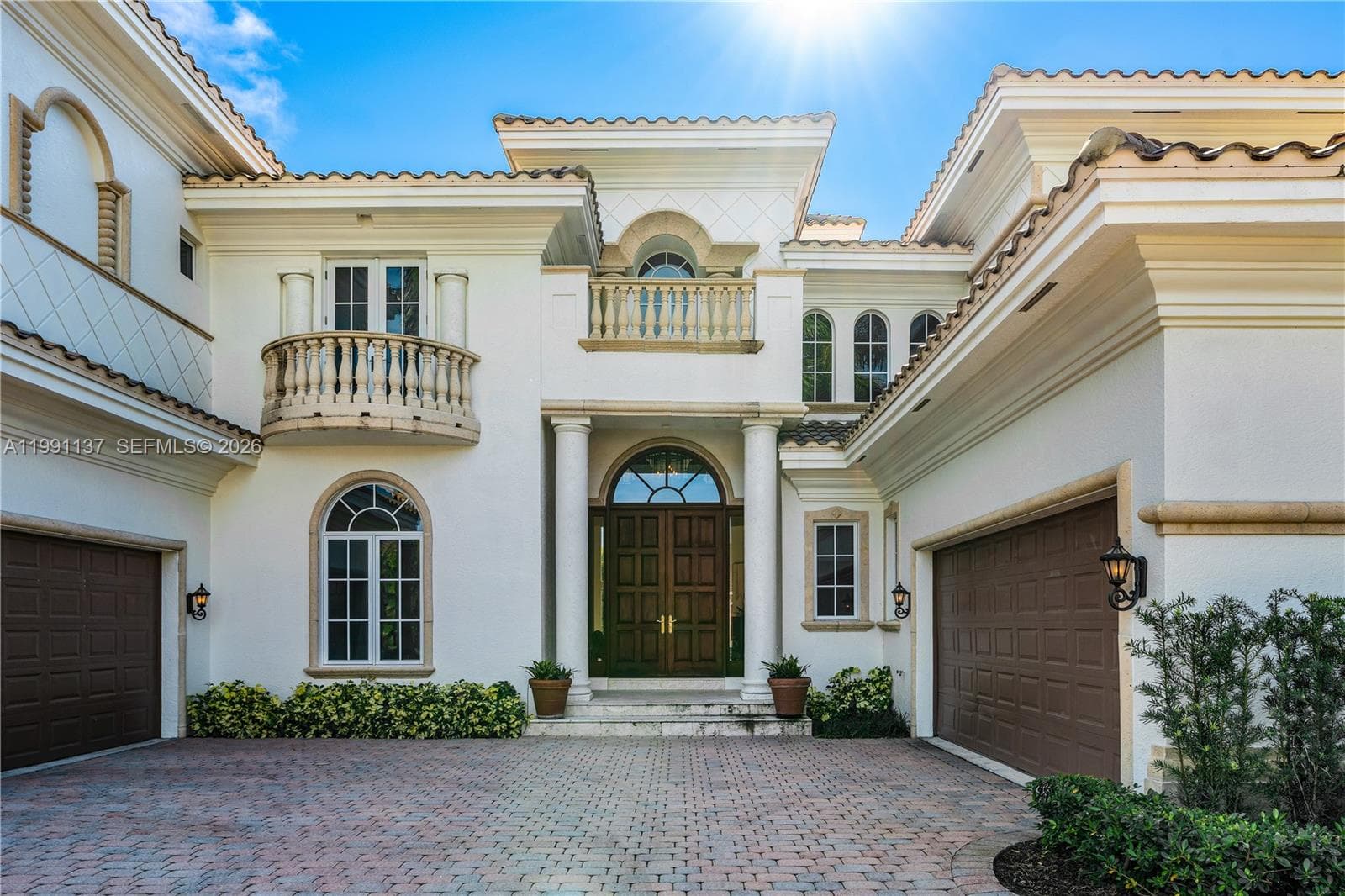 4900 Sanctuary Ln photo 3