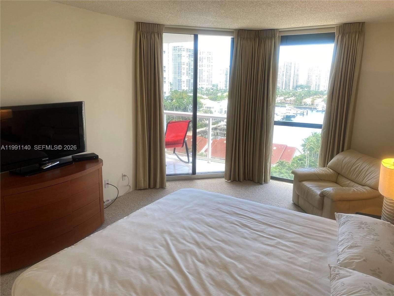 3640 Yacht Club Dr 1009 photo 7