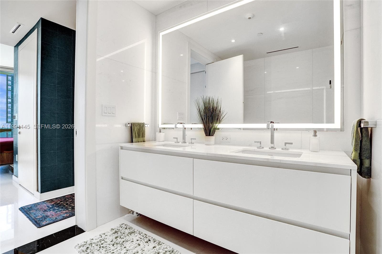 300 Biscayne Boulevard Way 2106W photo 24