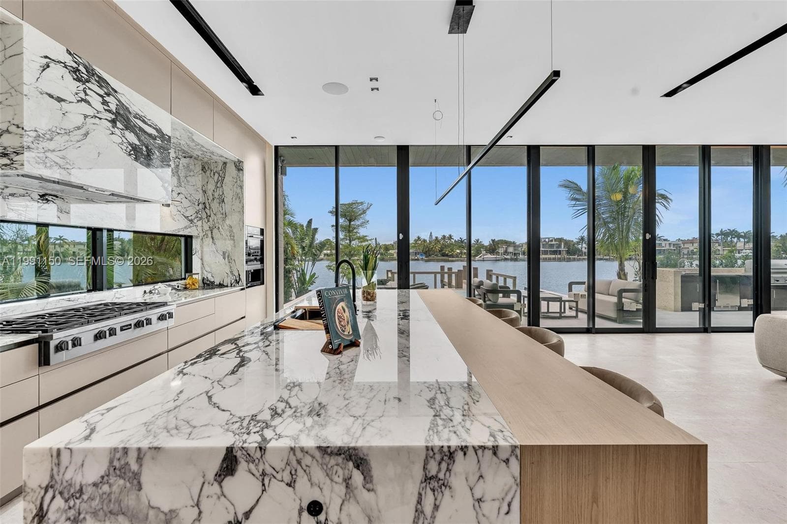 535 N Shore Dr photo 18