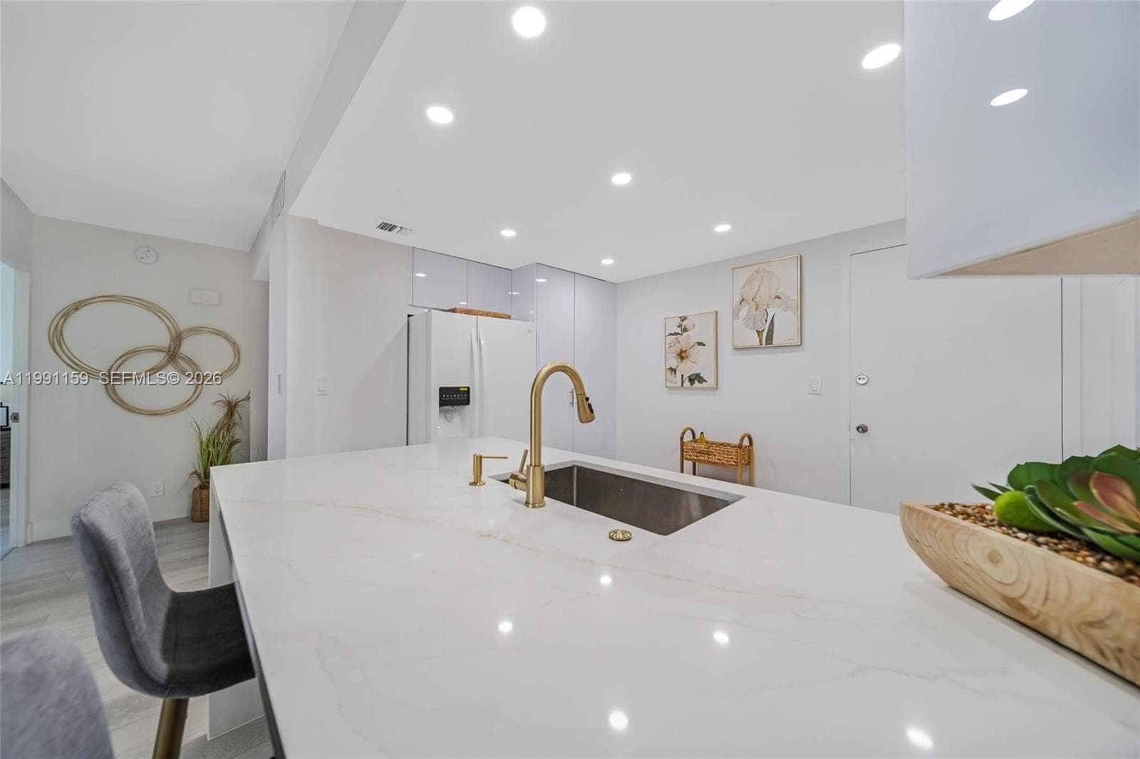 2100 S Ocean Dr 5B photo 4
