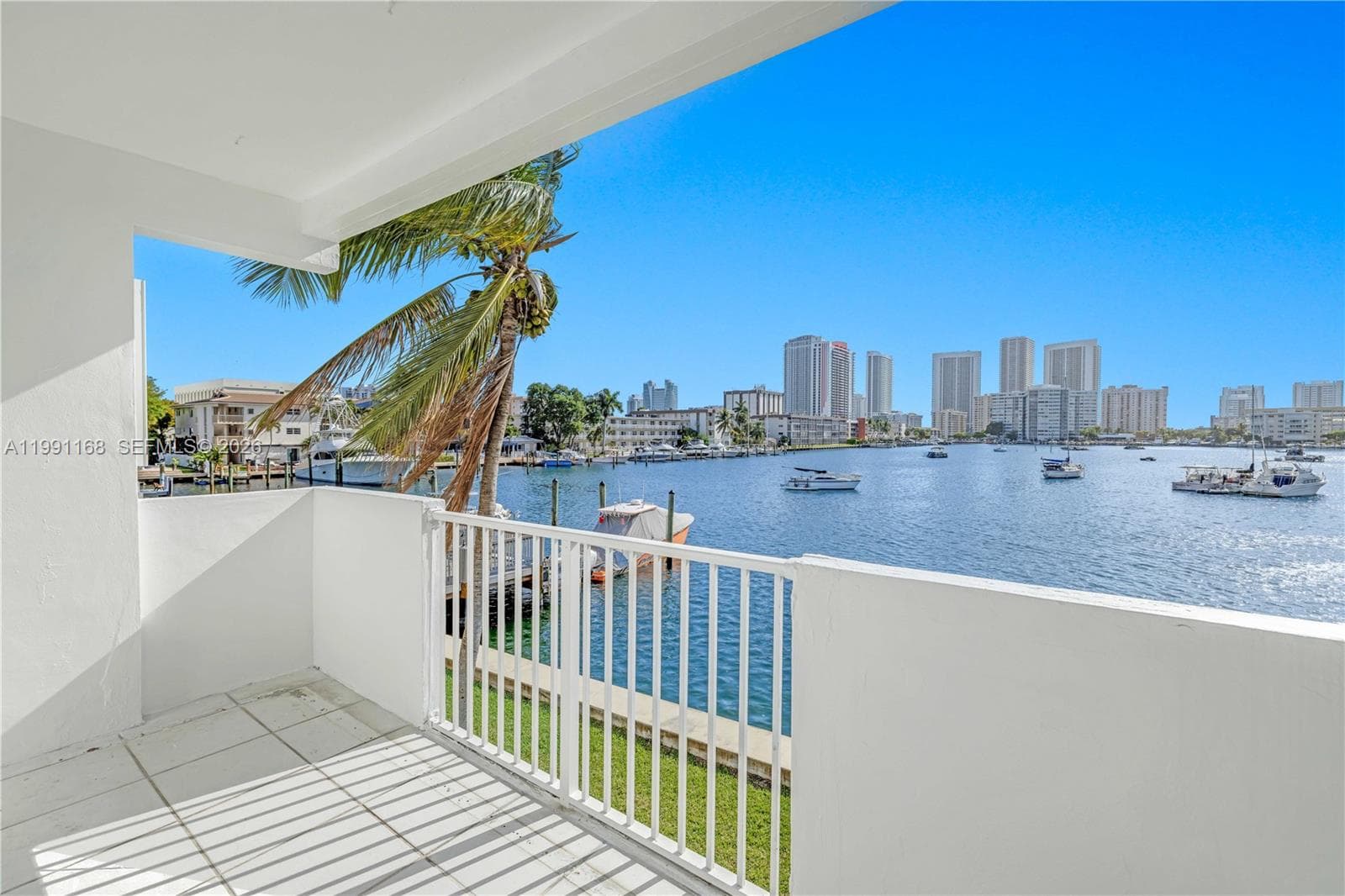 462 Golden Isles Dr 210 photo 20