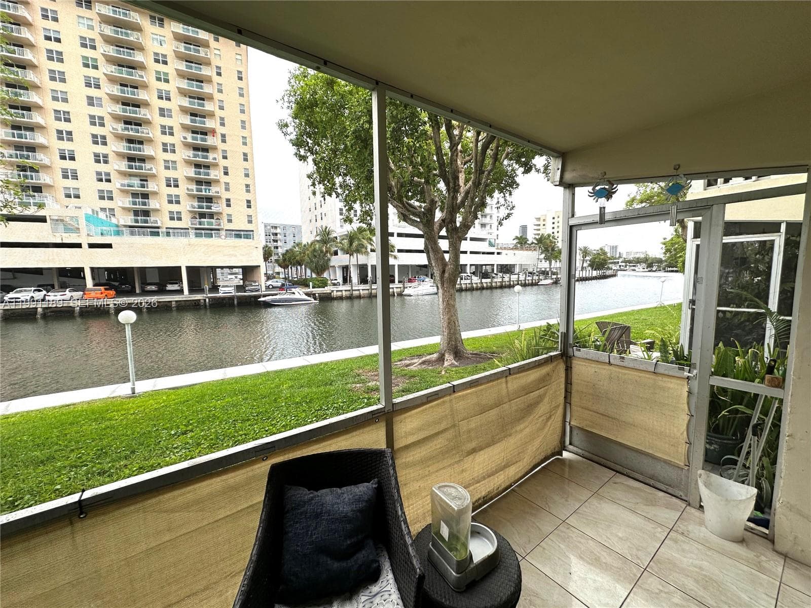 450 Paradise Isle Blvd 102 photo 9