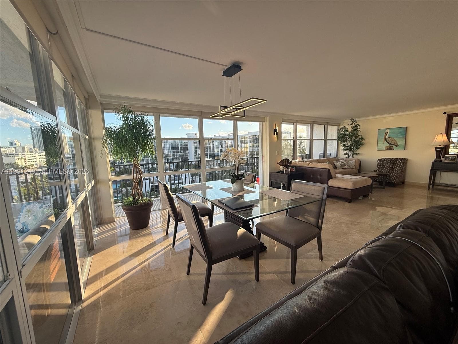 1000 Parkview Dr 720 photo 1