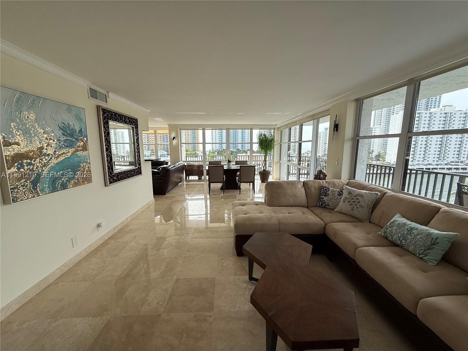 1000 Parkview Dr 720 photo 9