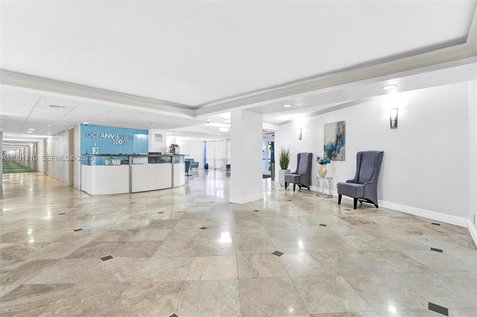 1000 Parkview Dr 720 photo 25