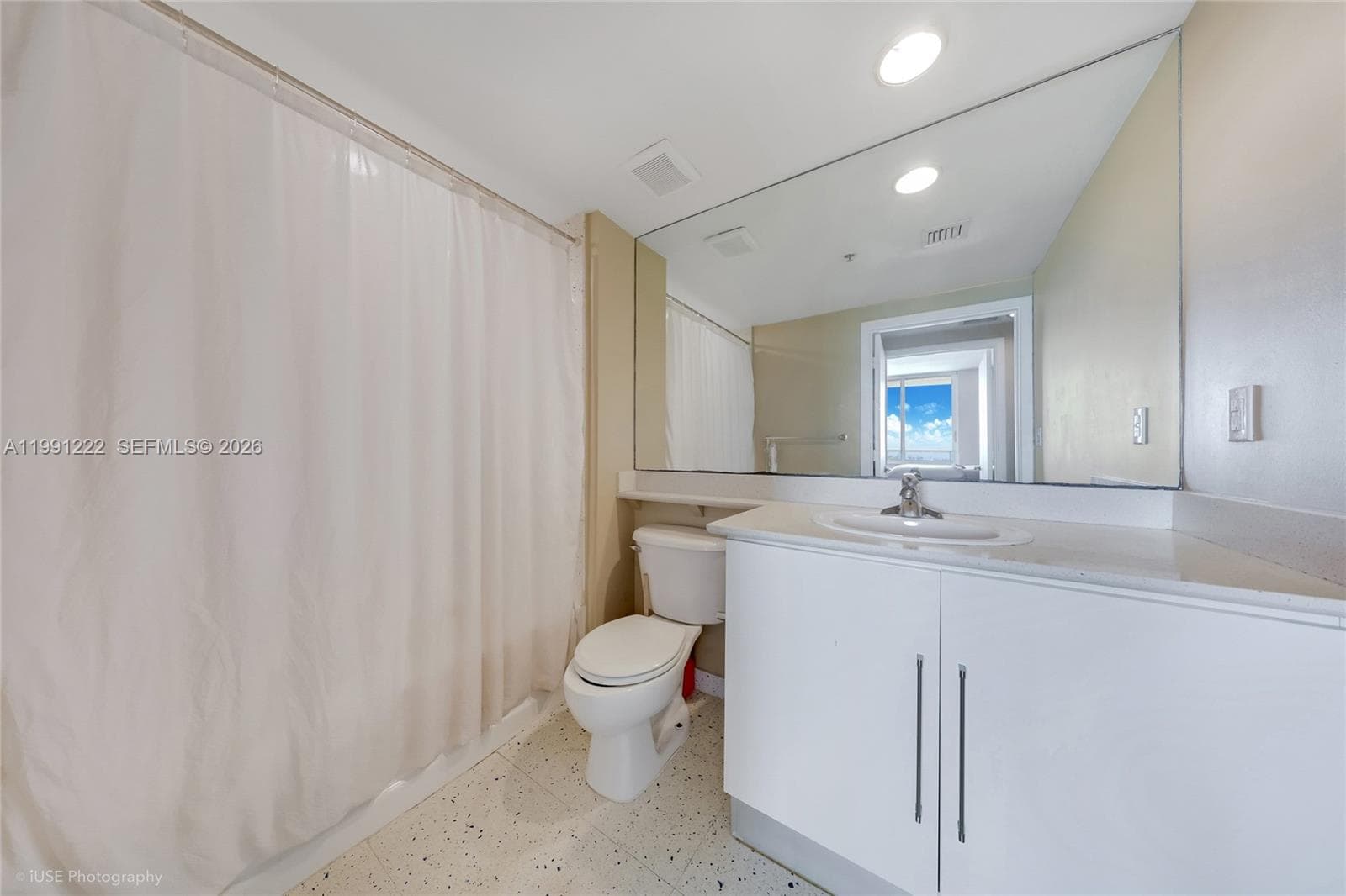 335 S Biscayne Blvd 3110 photo 14